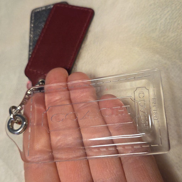 Coach 4pcs. Hang Tag Set Of PVC Logo And Clear Tag + Silver And Burgundy Leather - Picture 5 of 7